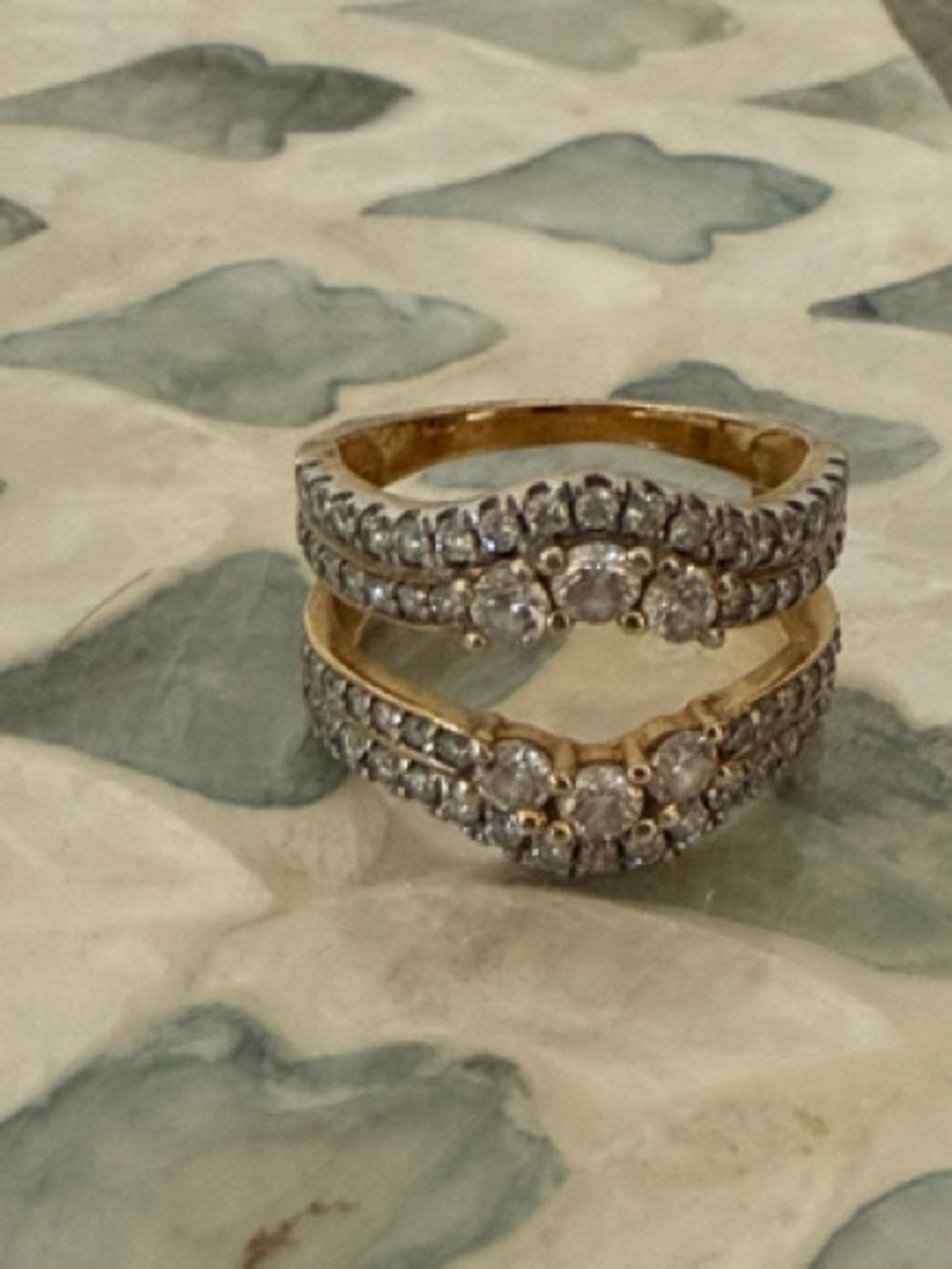 Source Unknown Gold Tone Double Stackable Ring Set with Clear Crystals